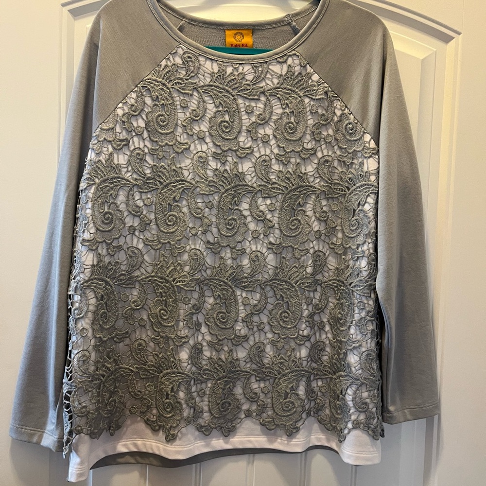 Ruby Rd. Gray Lace Long Sleeve Top